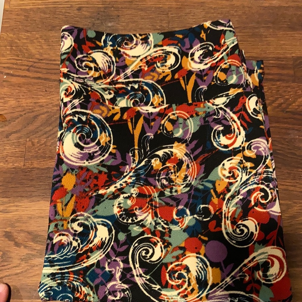 LuLaRoe Cassie Size Large